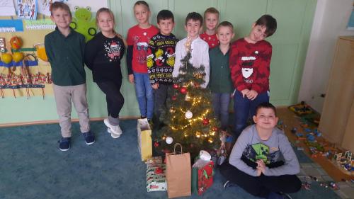 Naše třída v prosinci , jsme kamarádi, besídka 